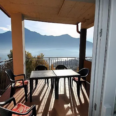 Piazzo Sleeps 4 Pool Wifi Vercana