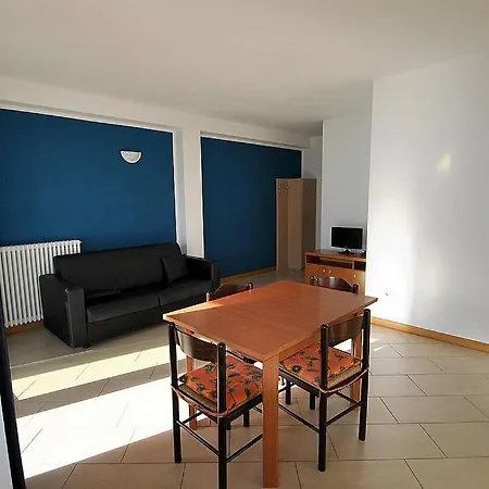 Apartmán Piazzo Sleeps 4 Pool Wifi *